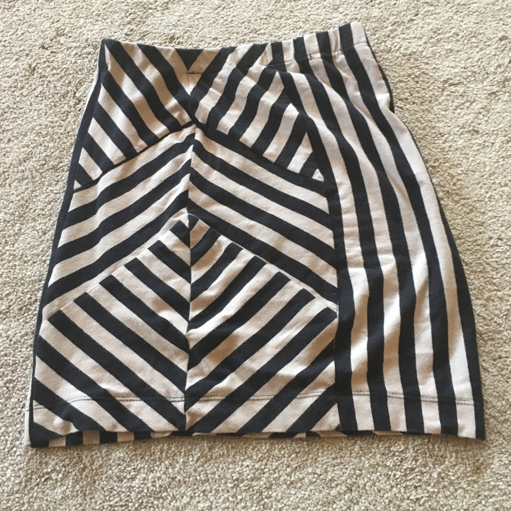 Stripes Pencil Skirt